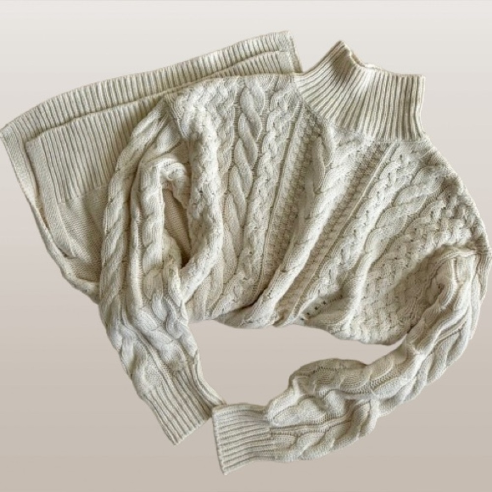 New! H&M Chunky Cable Knit Mock Neck Ivory Sweater size Medium